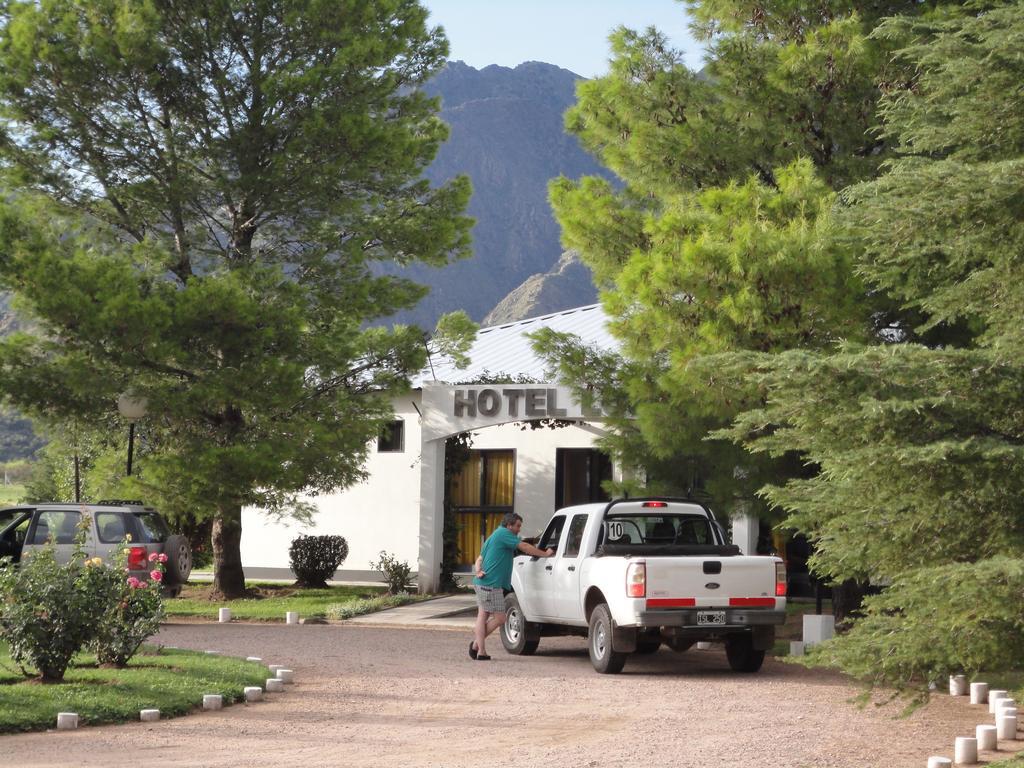 Hotel Lujan Lujan  외부 사진
